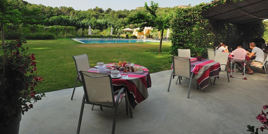 Mas De Lure Bed and Breakfast Salon-de-Provence Eksteriør billede