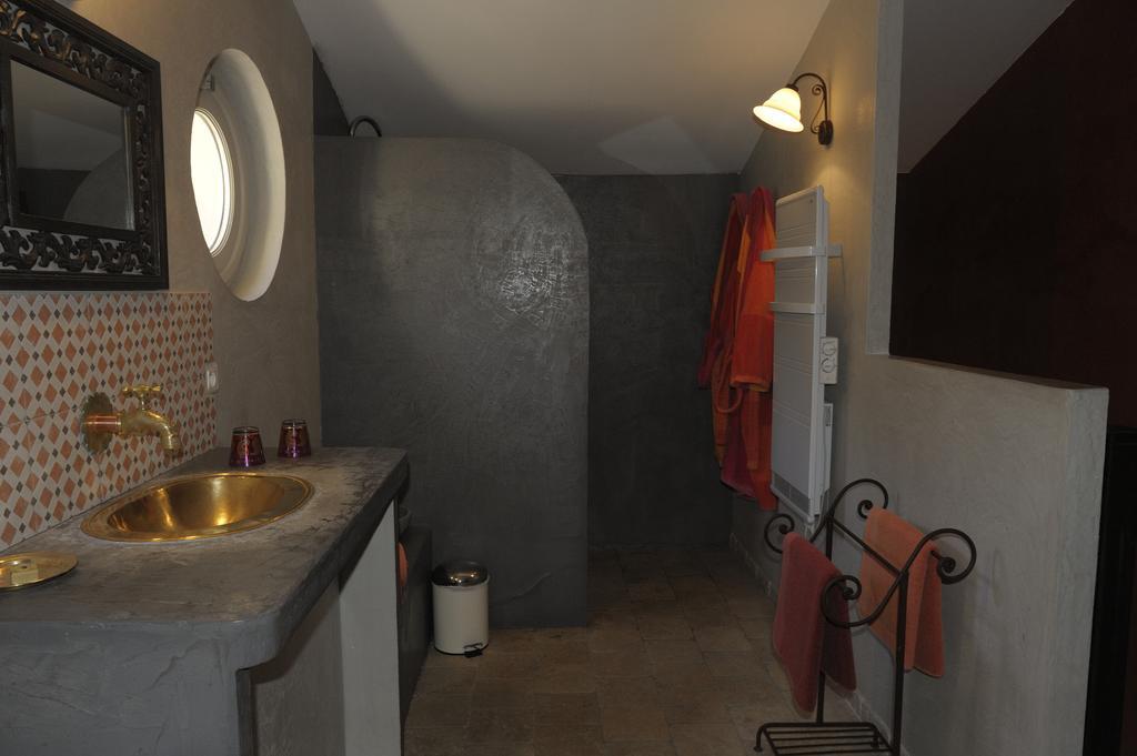 Mas De Lure Bed and Breakfast Salon-de-Provence Eksteriør billede