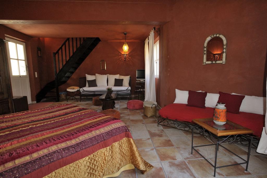 Mas De Lure Bed and Breakfast Salon-de-Provence Eksteriør billede