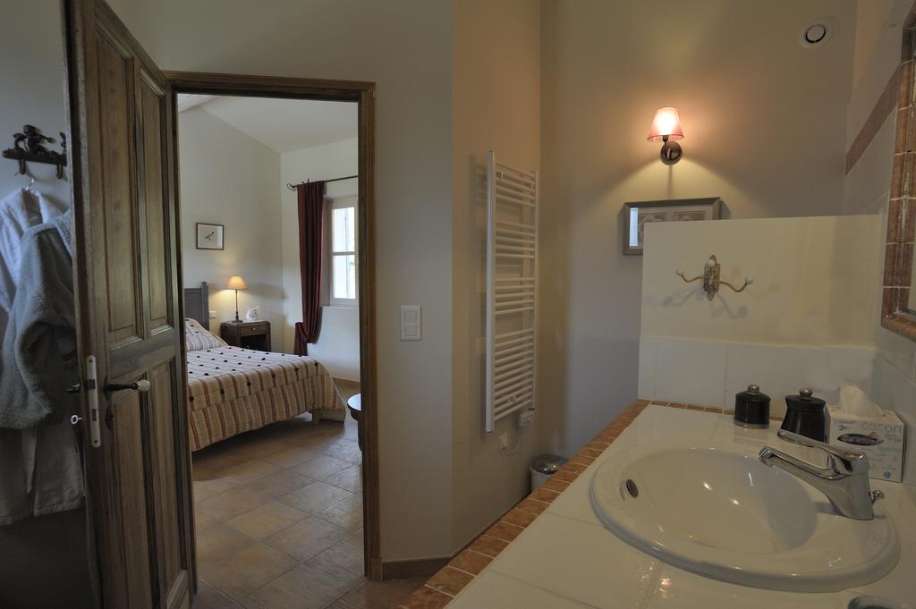 Mas De Lure Bed and Breakfast Salon-de-Provence Eksteriør billede