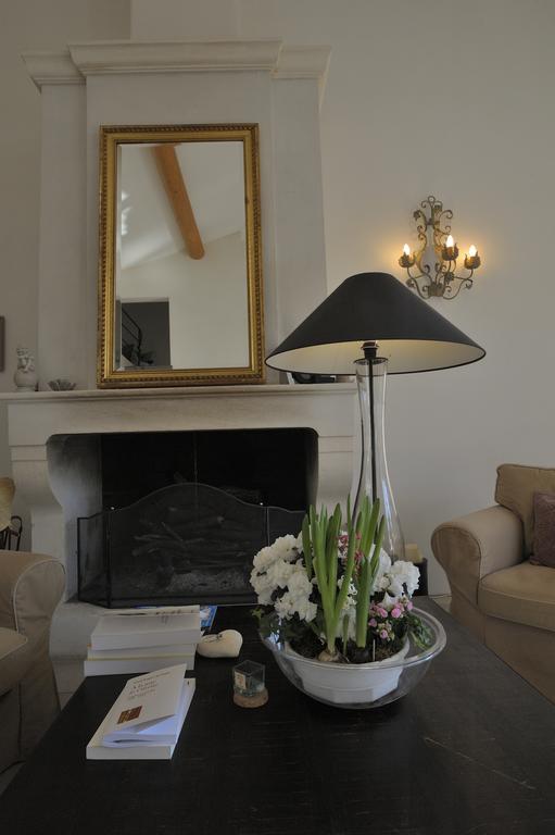 Mas De Lure Bed and Breakfast Salon-de-Provence Eksteriør billede