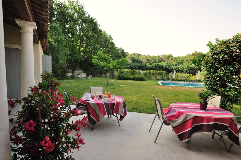 Mas De Lure Bed and Breakfast Salon-de-Provence Eksteriør billede